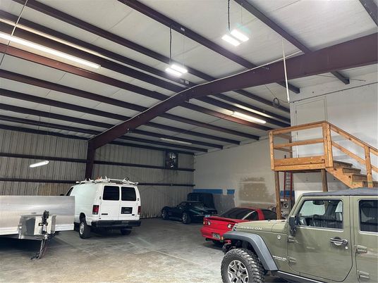 Garage, Interior