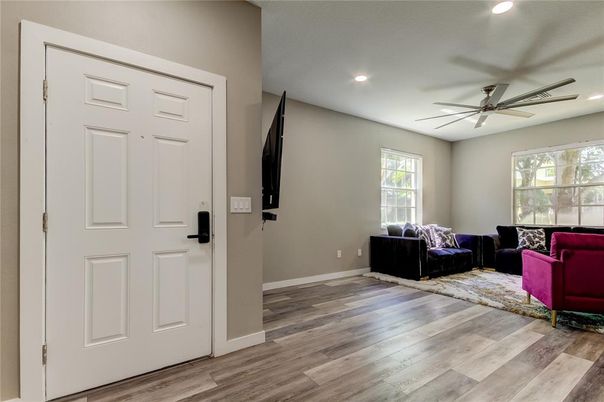 Interior, Living room, Recessed Lighting, Wood Texture Flooring