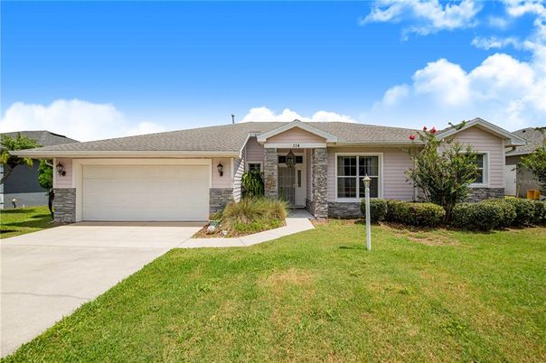 Attached, Exterior, Facade, Ranch