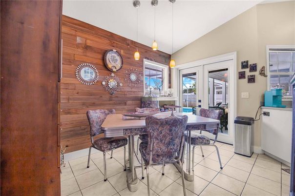 Dining room, Interior, Pendant Lights, Wooden Walls
