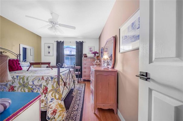 Bedroom, Interior, Water, Wood Texture Flooring