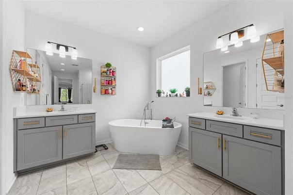 Bathroom, Dual Sink Vanities, Free Standing Baths, Interior, Recessed Lighting