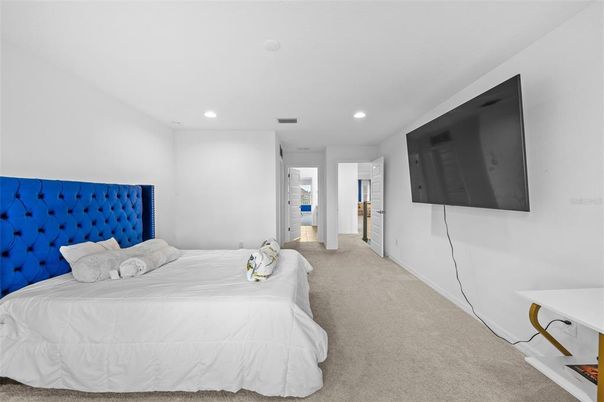 Bedroom, Interior, Recessed Lighting