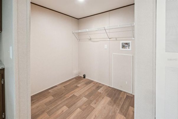 Interior, Recessed Lighting, Walk-in Closets, Wood Texture Flooring
