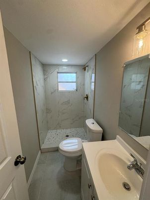 Bathroom, Interior, Marble Walls, Recessed Lighting
