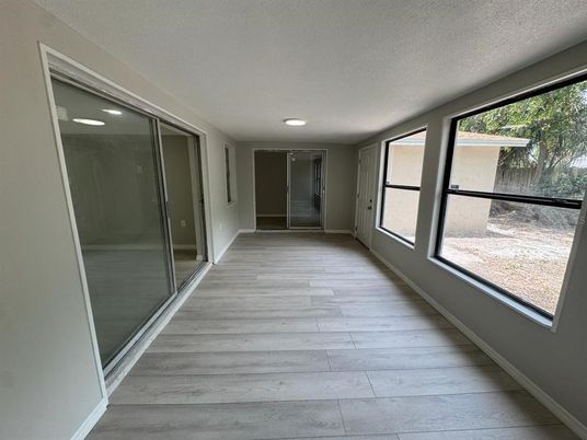 Empty room, Interior, Recessed Lighting, Wood Texture Flooring