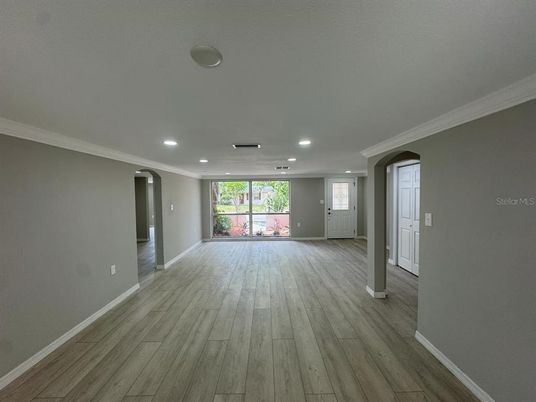 Empty room, Interior, Recessed Lighting, Wood Texture Flooring