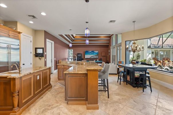 Chandelier, Dining room, Interior, Kitchen, Living room, Pendant Lights, Recessed Lighting, Stainless Steel Appliances