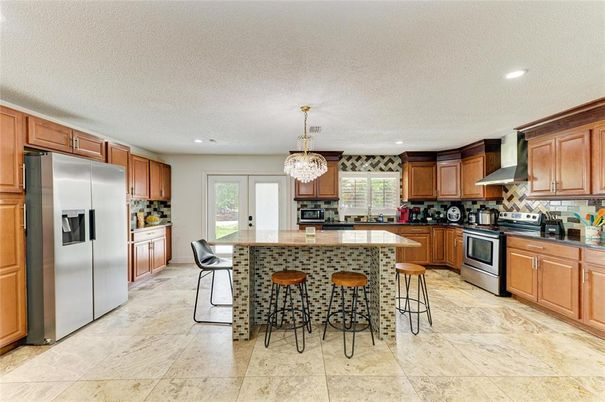 Chandelier, Interior, Kitchen, Recessed Lighting, Stainless Steel Appliances