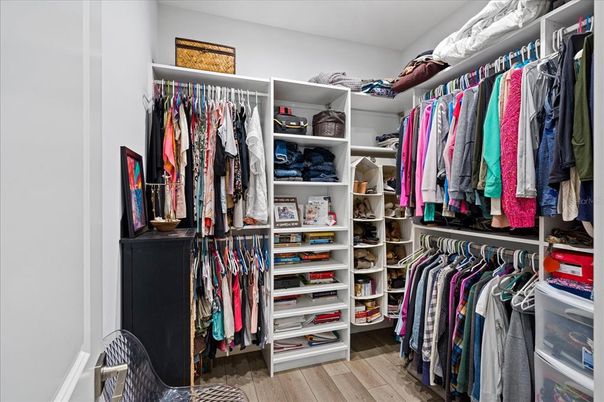 Interior, Walk-in Closets, Wood Texture Flooring