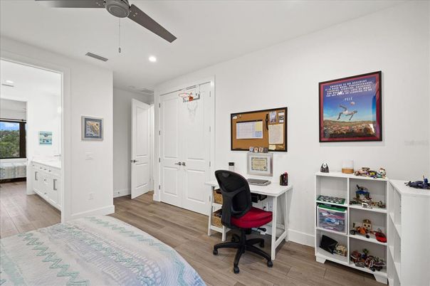 Home Office, Interior, Recessed Lighting, Wood Texture Flooring