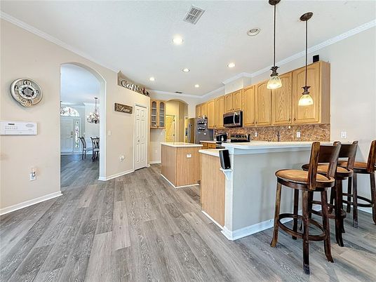 Dining room, Interior, Kitchen, Pendant Lights, Recessed Lighting, Wood Texture Flooring