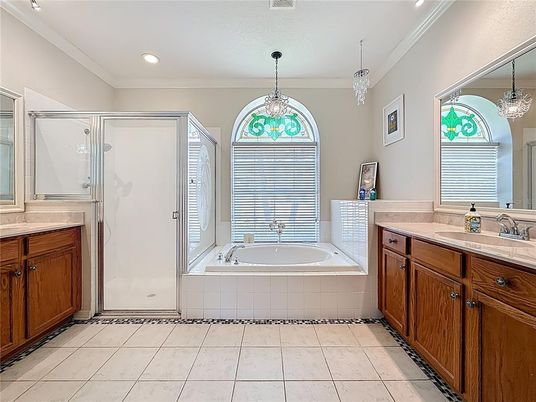 Bathroom, Glass Shower, Interior, Pendant Lights, Recessed Lighting