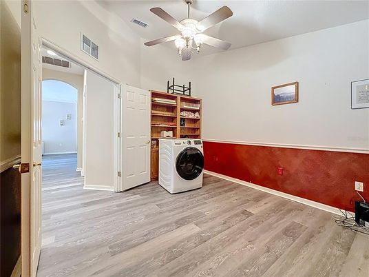 Interior, Washer, Wood Texture Flooring