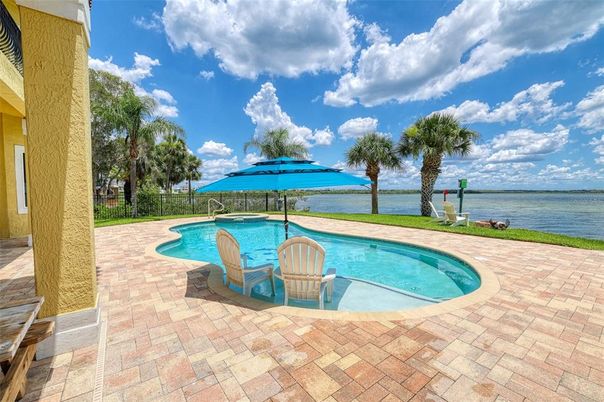 Exterior, Pool, Water