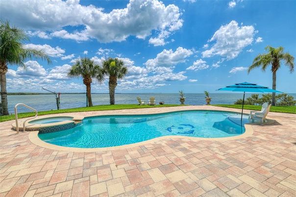 Exterior, Pool, Water