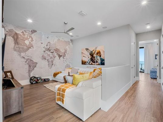 Interior, Living room, Recessed Lighting, Wood Texture Flooring