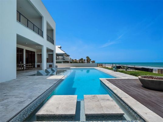 Exterior, Pool, Water