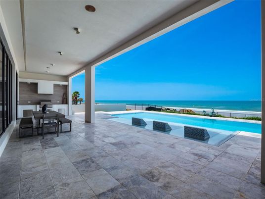 Exterior, Pool, Water