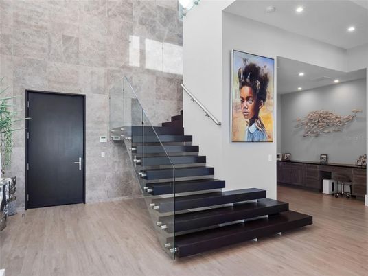 Interior, Recessed Lighting, Wood Texture Flooring