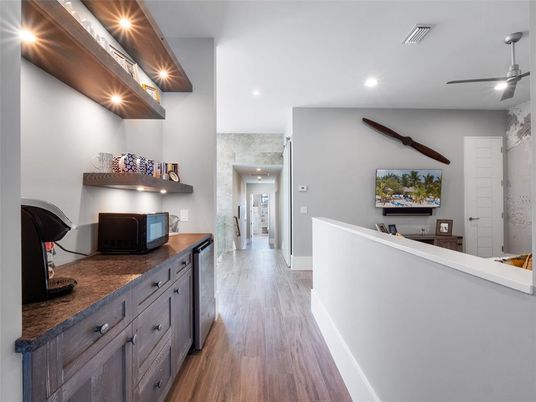 Interior, Recessed Lighting, Wood Texture Flooring