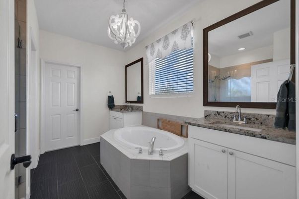 Bathroom, Interior, Pendant Lights, Recessed Lighting