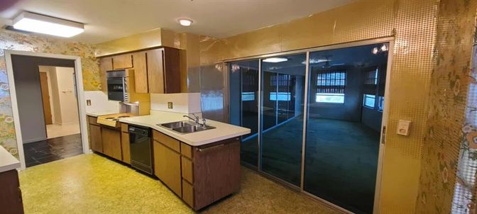 Interior, Kitchen