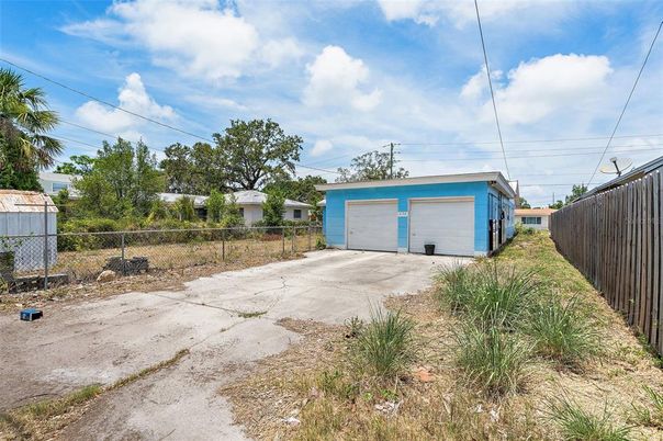 Backyard, Detached Garage, Exterior