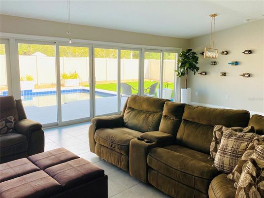Interior, Living room, Pendant Lights