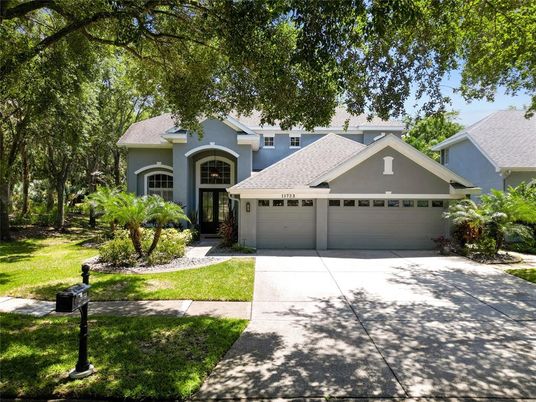 Attached, Exterior, Facade, Ranch