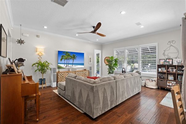 Interior, Living room, Recessed Lighting, Wood Texture Flooring