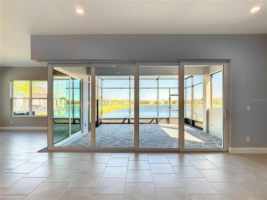 Empty room, Interior, Recessed Lighting, Water