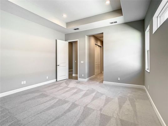 Empty room, Interior, Recessed Lighting