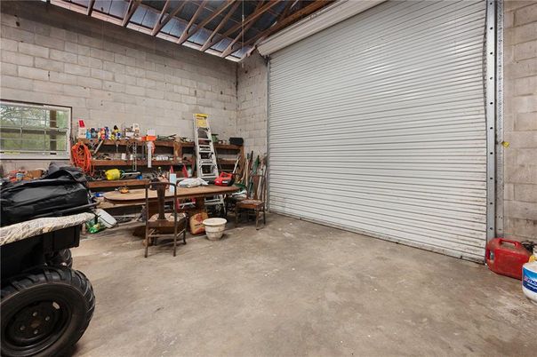 Garage, Interior, Stone Walls