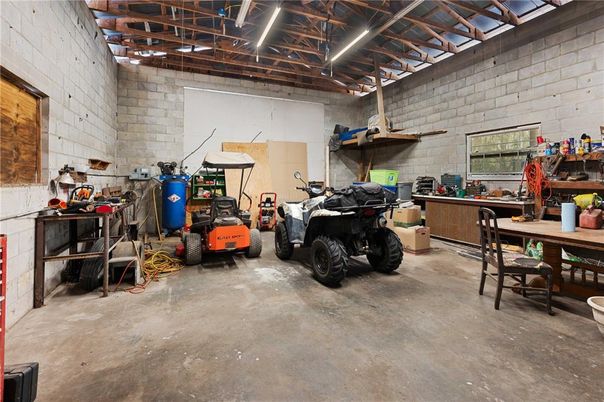 Garage, Interior, Stone Walls