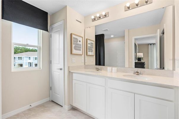 Bathroom, Dual Sink Vanities, Interior, Recessed Lighting