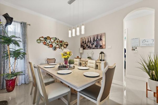 Dining room, Interior, Pendant Lights