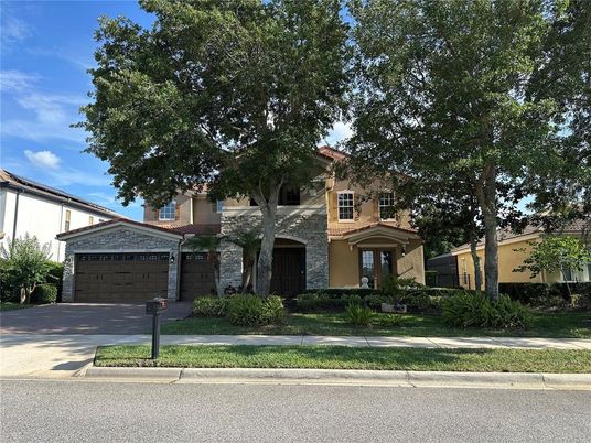 Attached, Exterior, Facade, Mediterranean