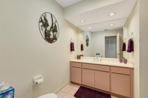 Bathroom, Interior, Recessed Lighting