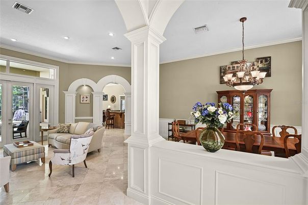 Chandelier, Dining room, Interior, Living room, Pendant Lights, Recessed Lighting
