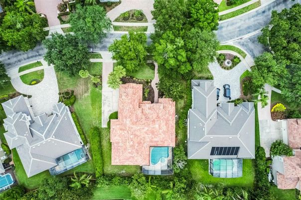 Exterior, Drone