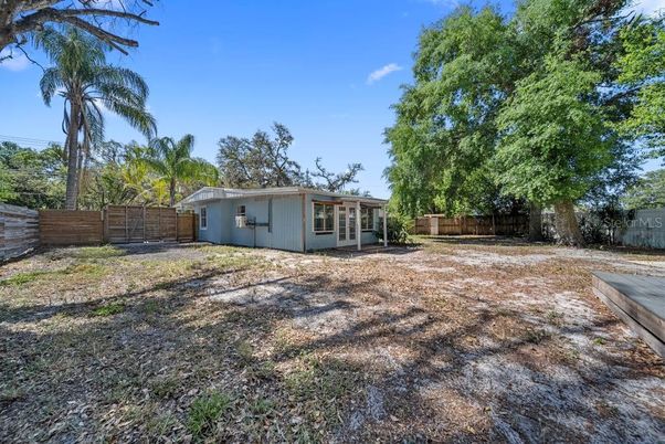 Backyard, Exterior