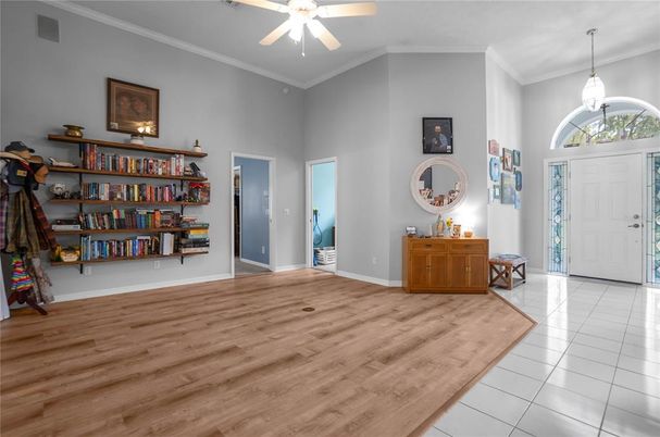 Interior, Pendant Lights, Wood Texture Flooring