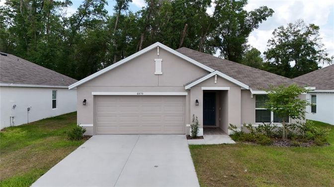 Attached, Exterior, Facade, Ranch