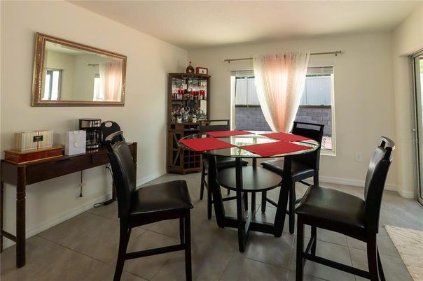 Dining room, Interior