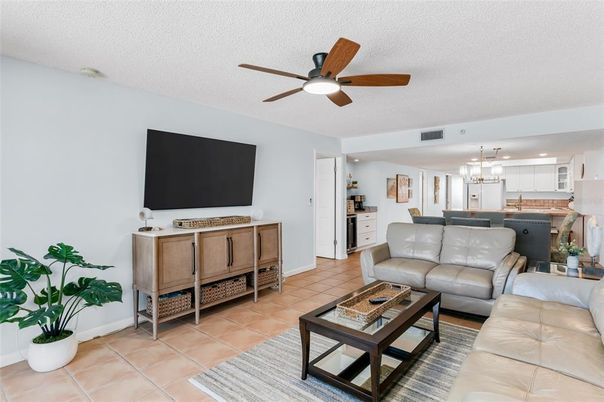 Dining room, Interior, Kitchen, Living room, Pendant Lights, Recessed Lighting