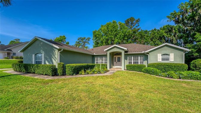 Backyard, Exterior, Facade, Ranch