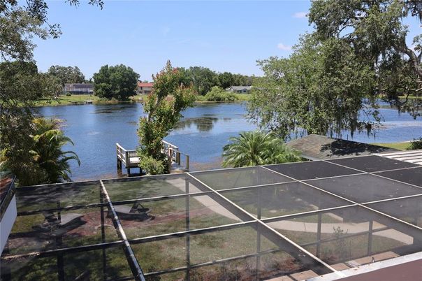 Exterior, Tennis Courts, Water