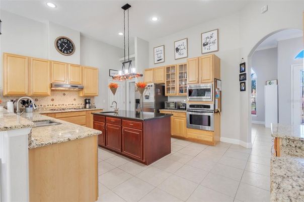 Interior, Kitchen, Pendant Lights, Recessed Lighting, Stainless Steel Appliances