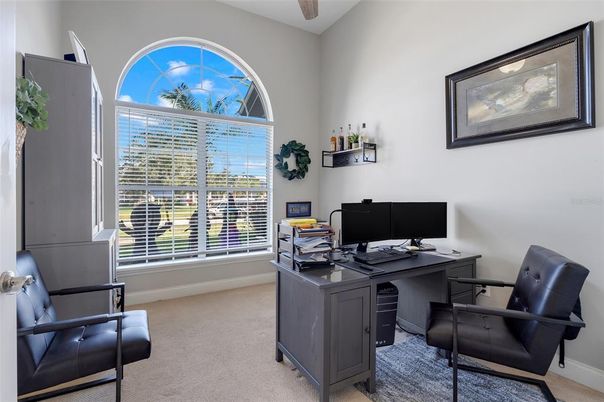 Home Office, Interior